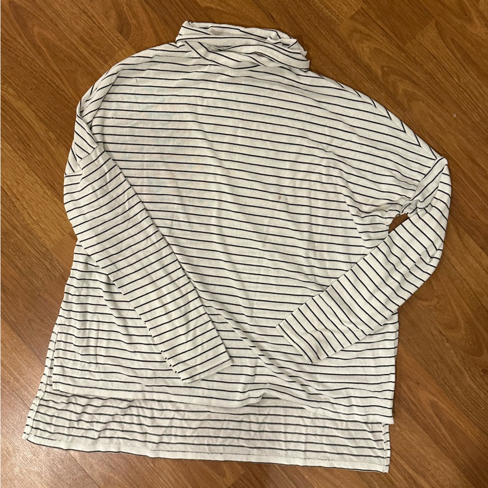 Lucky Brand lightweight striped turtleneck sweater